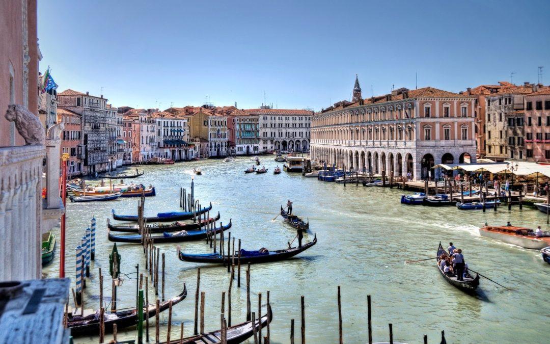 Canal Grande je největší a nejznámější kanál v Benátkách