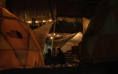 Noc v přírodě s dětmi – Kompletní průvodce pro rodinné dobrodružství